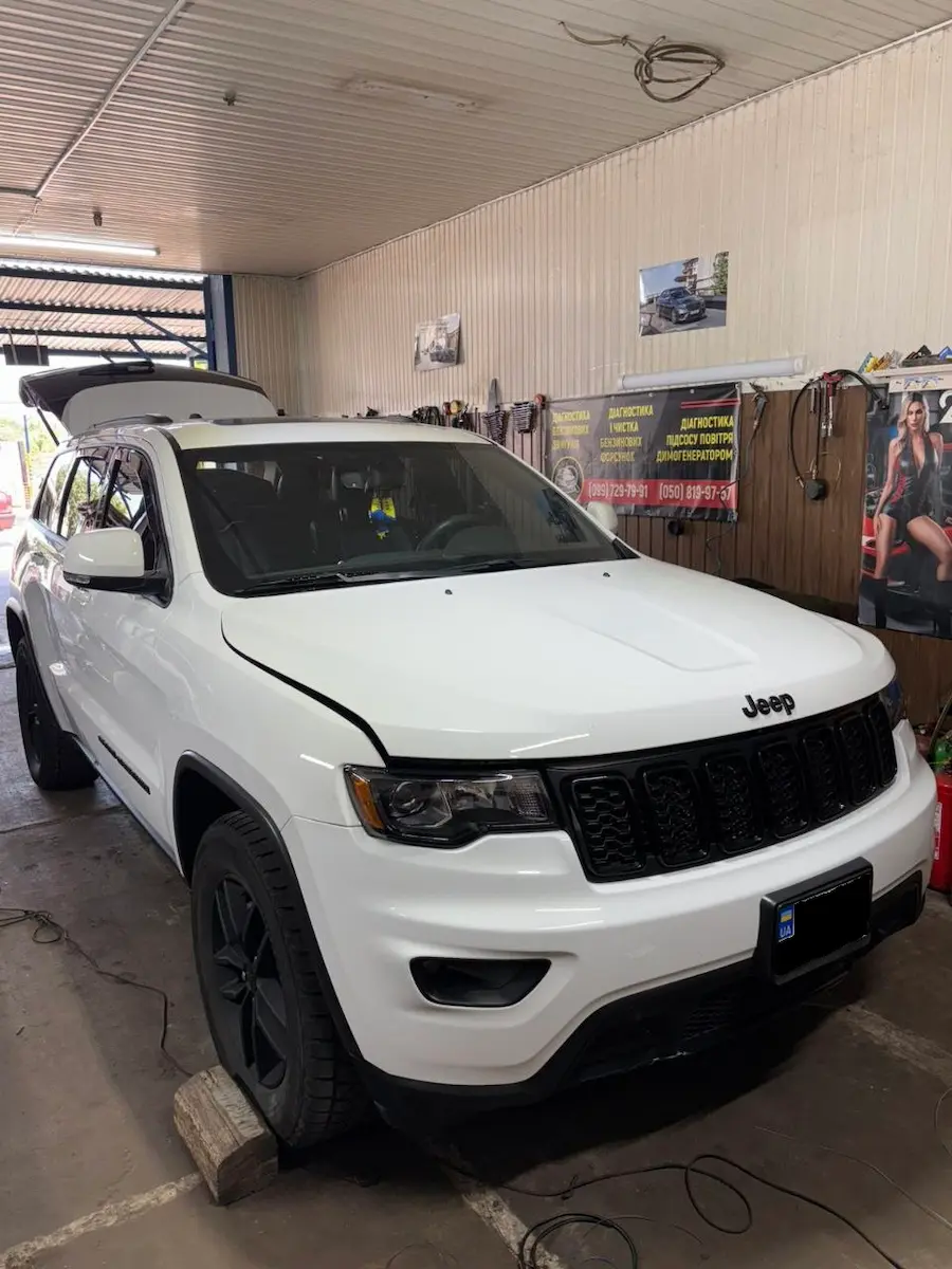 Встановлення ГБО на JEEP GRAND CHEROKEE ЗАГАЛЬН ВИГЛЯД ПЕРЕД
